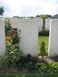 Dochy Farm New British Cemetery - McIntyre, O